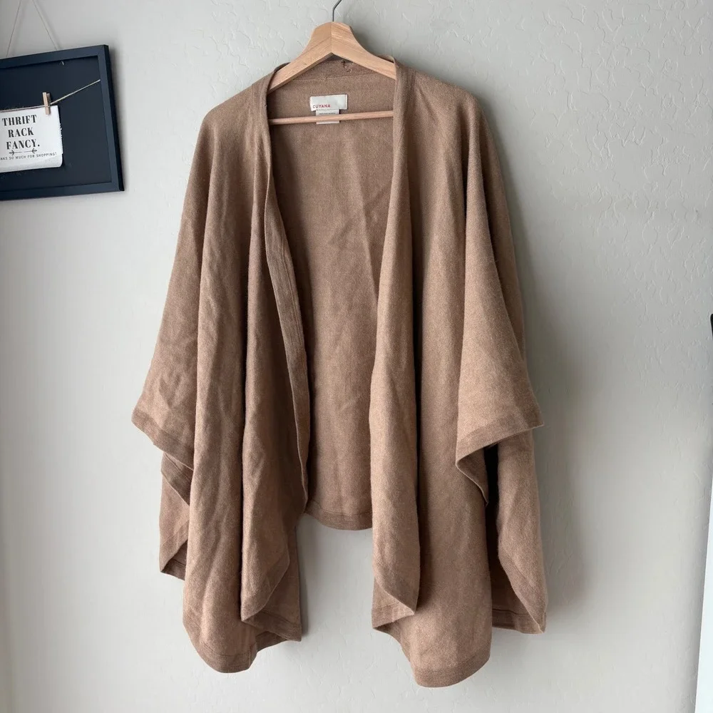 Cuyana Baby Alpaca Square‎ Edge Shawl Cape Wrap Cardigan Camel One Size - Picture 4 of 10